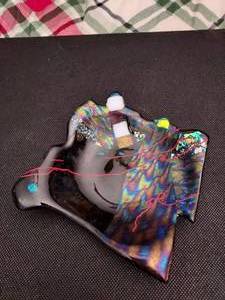 lot 27 image: 5.5 painted glass ashtray