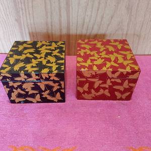 lot 44 image: Pair of 3.5x2.5 tall painted wooden boxes