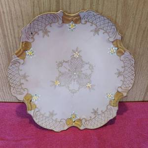 lot 51 image: 9 deco plate