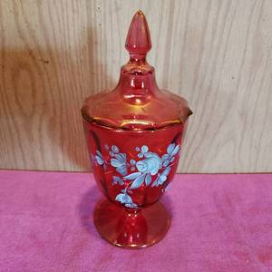 lot 75 image: Vintage 10 hand painted candy jar with lid