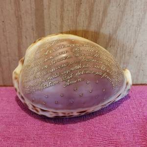 lot 76 image: Sea shell with Lords prayer