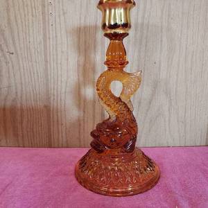 lot 81 image: Vintage 10 glass fish candle holder