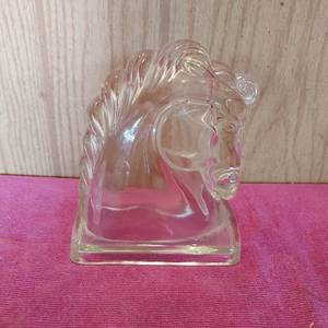 lot 59 image: 5.5 tall glass horse head
