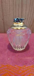 lot 107 image: table lighter