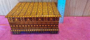 lot 122 image: Vintage wooden trinket box Made in Germany