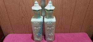 lot 149 image: Pair of Jim Beam JadeJadeite 1972 Vintage Milk Glass Liquor Bottle (empty)