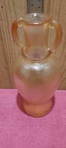 lot 152 image: Vintage two handled glass vase