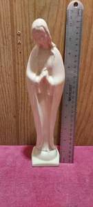 lot 178 image: Vintage ceramic religious figure