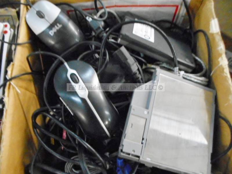 lot 255 image: HP & Dell mice and computer power cords