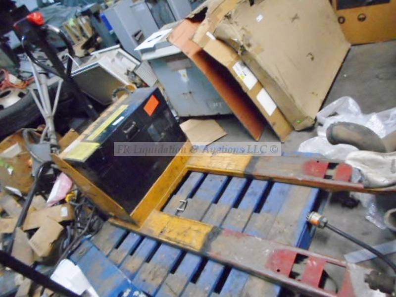 lot 93 image: Multiton motorized hand pallet truck