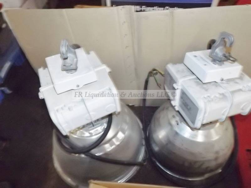 lot 9 image: Industrial halide lamps