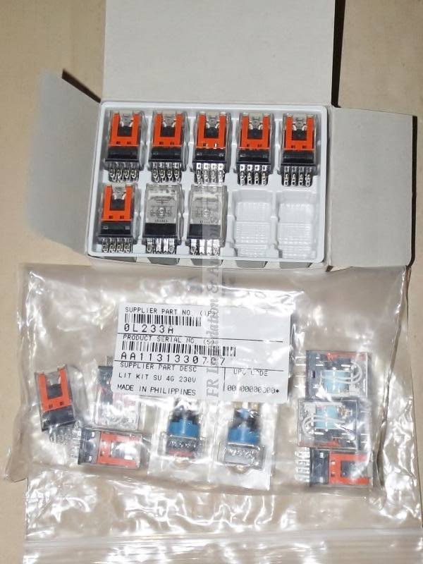 lot 35 image: Omron Corp. relay switches