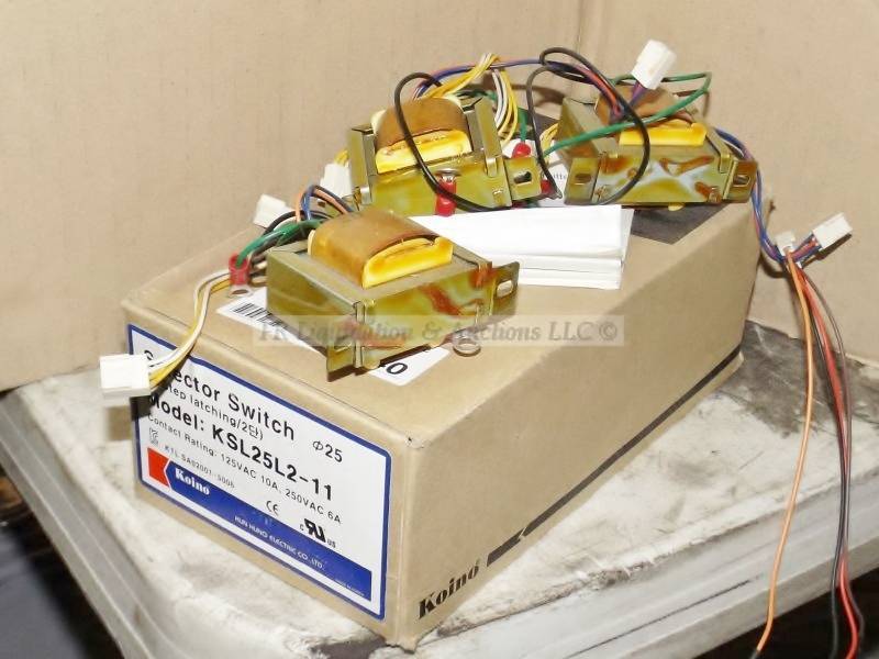 lot 40 image: Selector switch and coils