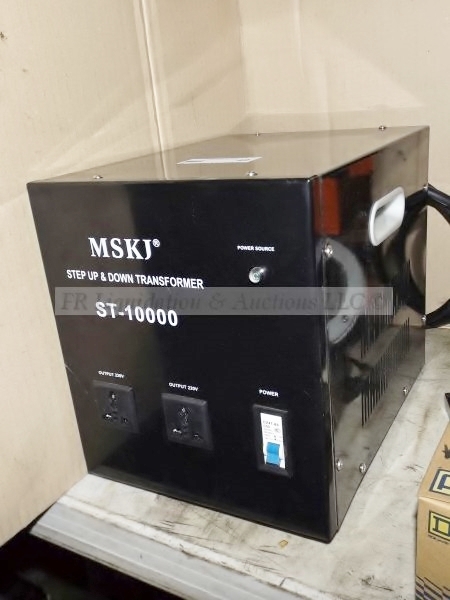 lot 49 image: Step up & down transformer