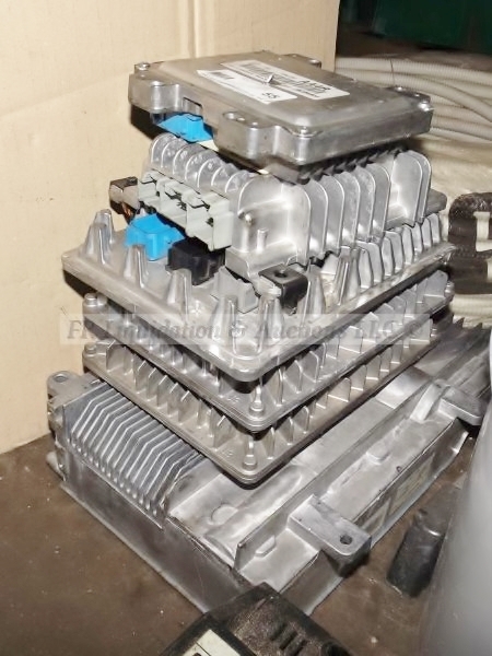 lot 55 image: Genuine GM ACDelco Engine Computer Control Unit Modules