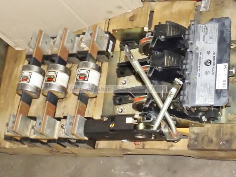 lot 154 image: AB Disconnect switch & time delay fuses