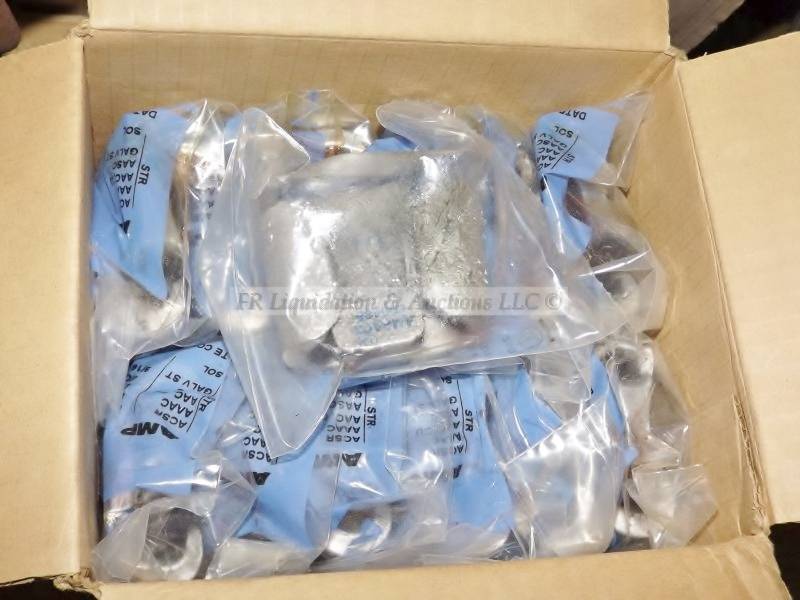 lot 157 image: Wedge connectors