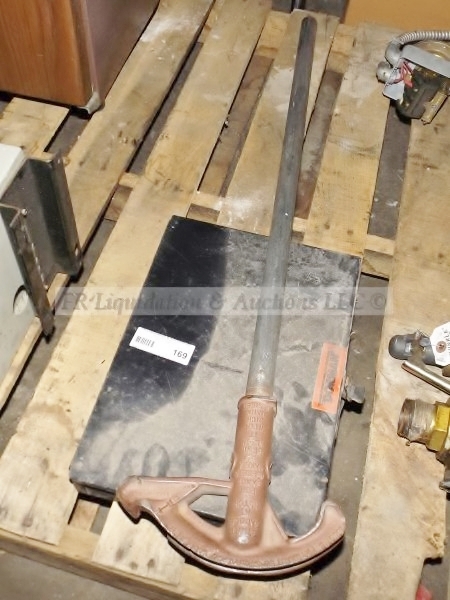 lot 169 image: Conduit pipe bender