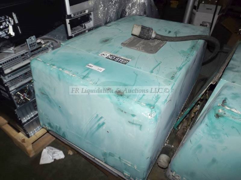 lot 173 image: Cummins Onan mobile generator
