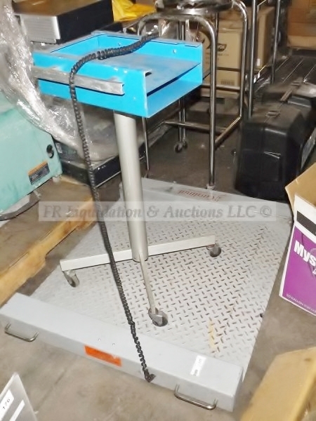 lot 177 image: Portable industrial scale
