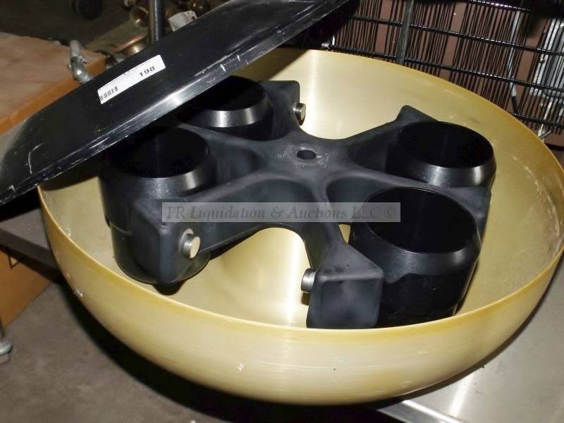 lot 198 image: Centrifuge container