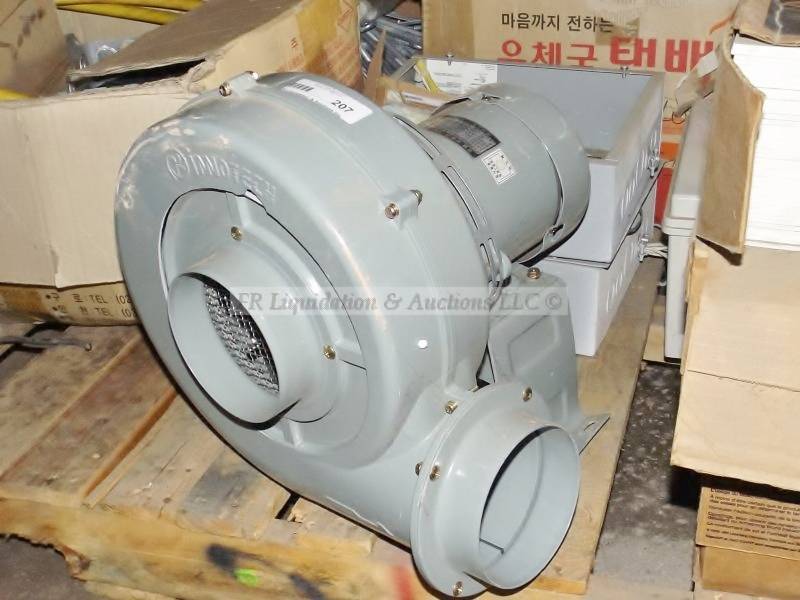 lot 207 image: Air blower
