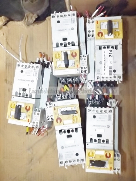 lot 214 image: Allen Bradley overload switch