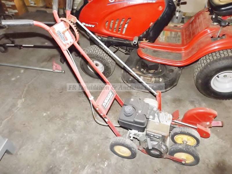 lot 147 image: McLane lawn edger