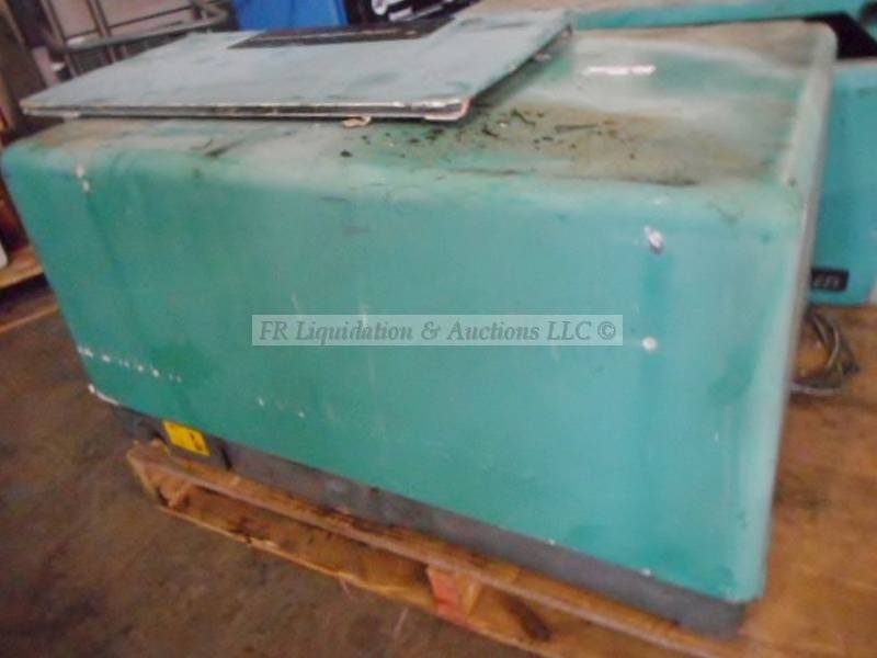 lot 274 image: Cummins Onan mobile generator