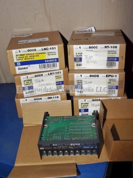 lot 137 image: Square D Function Relay Output Module