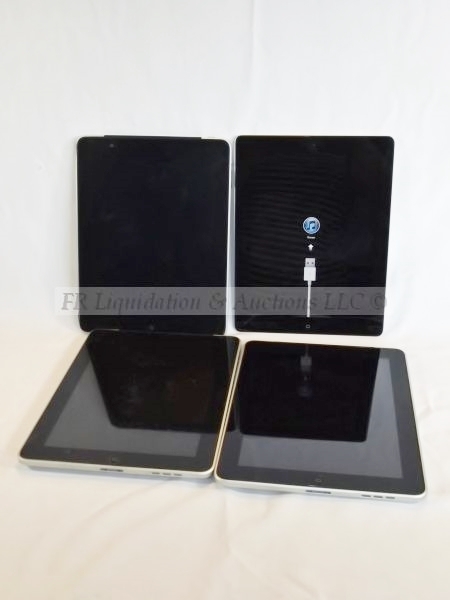 lot 256 image: Apple iPads