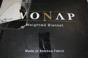 lot 12 image: WONAP Weighted Blanket 15lbs., 60 x 80 Still in Box