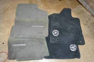 lot 61 image: Automotive Floormats Tundra and Texas Edition