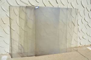 lot 53 image: Set of 4 Plexiglas Pieces 54x54x18Thick