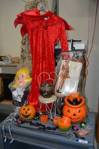lot 124 image: Halloween Lot Costumes and Dcor