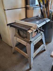 lot 5 image: Ryobi 10 Portable Table Saw