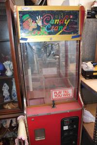 lot 2 image: Vintage Candy Crane Claw Game Machine Full Arcade Size