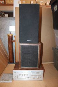 lot 51 image: Vintage Eight Track Deck Player and Speakers