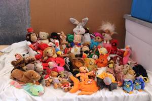 lot 43 image: TY Beanie Babies Collections Plus Trolls and Bugs Bunny Dolls