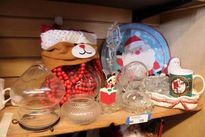 lot 126 image: Home Dcor Princess House Glass Topper, Red Wooden Bead Garland, Mickey Mouse Ornament, Candle Holders, see pictures