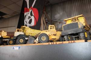 lot 122 image: 4 Metal Tonka Trucks as shown