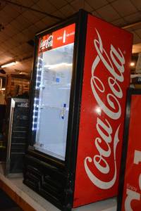 lot 26 image: Coca cola Display cooler