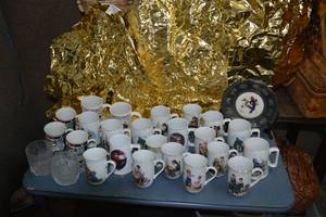 lot 323 image: Norman Rockwell Mug Collection