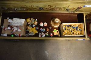 lot 116 image: Christmas and Rudolph Fridge Magnets, and Mini Glitter Globe Set