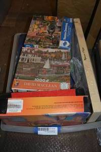 lot 195 image: Board Games and Puzzles