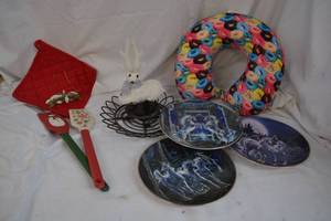 lot 189 image: Unicorn Plates, Doughnut Neck Pillow, Christmas Spatulas as shown
