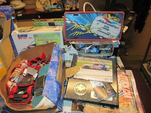 lot 163 image: Nascar Memorabilia and Model Car Kits