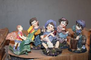 lot 441 image: Resin Figurines