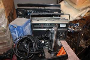 lot 436 image: Vintage Radios, GE Tape Player, ImageMate