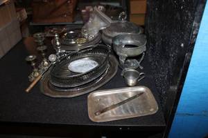 lot 457 image: Silver plated Dishes, see pictures